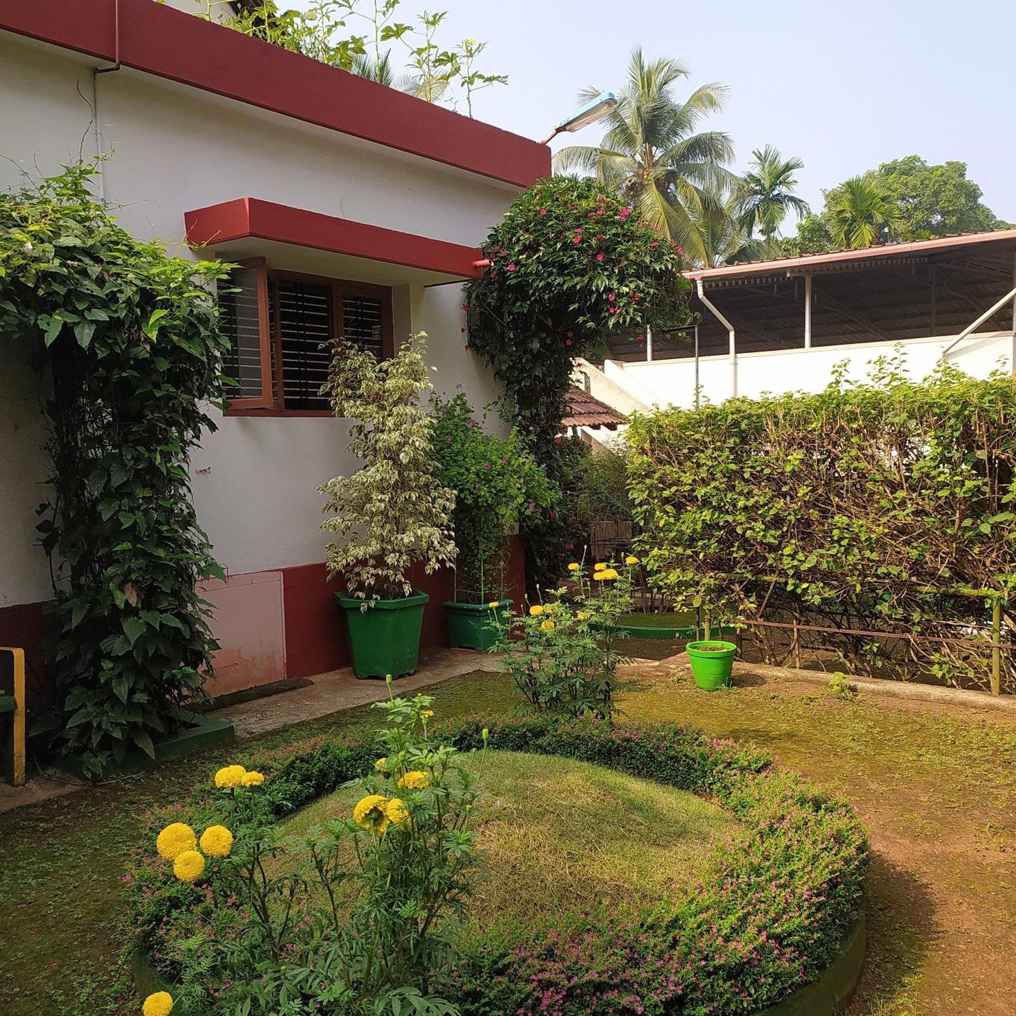 Runnin Airport - Homestay Gurpur Dış mekan fotoğraf